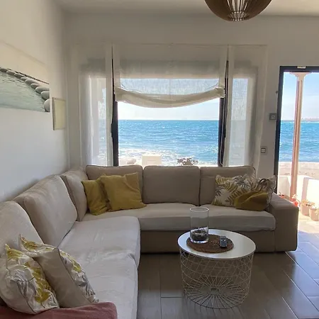 Frente Al Mar Apartment *