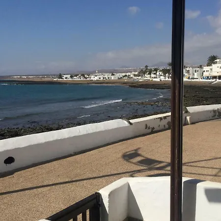 Frente Al Mar * Playa Honda (Lanzarote)